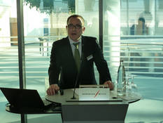 Dr. Timo Würz Dr. Timo Würz