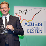 KRÄMER+GREBE produces the best trainee in Germany