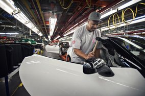 USA - Auto sales outlook increases production