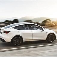 Tesla eyes aluminum casting for body panels