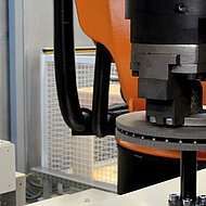 Reichmann - Robotertrennen und -schleifen von Stahlguss und hoch legierten Gussteilen