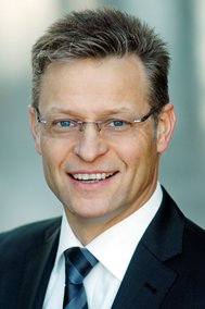  Horst Binnig übernimmt Vorstandsvorsitz von Dr. Gerd Kleinert
