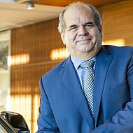 UK - Rolls-Royce names veteran BMW exec as manufacturing boss