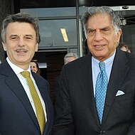 UK / SLO - Land Rover to build new Discovery in Solihull... and Slovakia