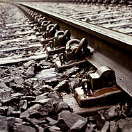 IN - Foundry sector eyes railways, defense for growth