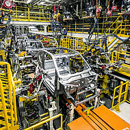 China Wants to Consolidate Its 300 EV Manufacturers Into Larger Ones