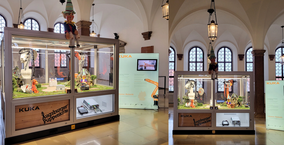 For the winter months: KUKA robots move into Augsburg City Hall as puppeteers