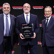 Honda zeichnet RYOBI DIE CASTING für herausragende Leistungen bei Lieferung und Qualität im Jahr 2022 aus 