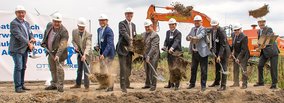 Symbolic ground breaking ceremony OTTO JUNKER expands production, secures employment and opens new perspectives