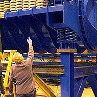 General Kinematics VIBRA-DRUM® in a No Bake Foundry 