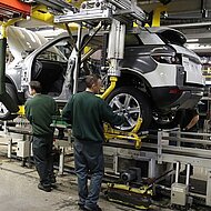 Jaguar Land Rover to put £450m into Midlands engine factory