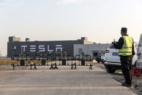 CN - Tesla plans to expand parts production in Shanghai, document shows
