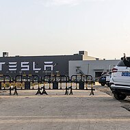 CN - Tesla plans to expand parts production in Shanghai, document shows