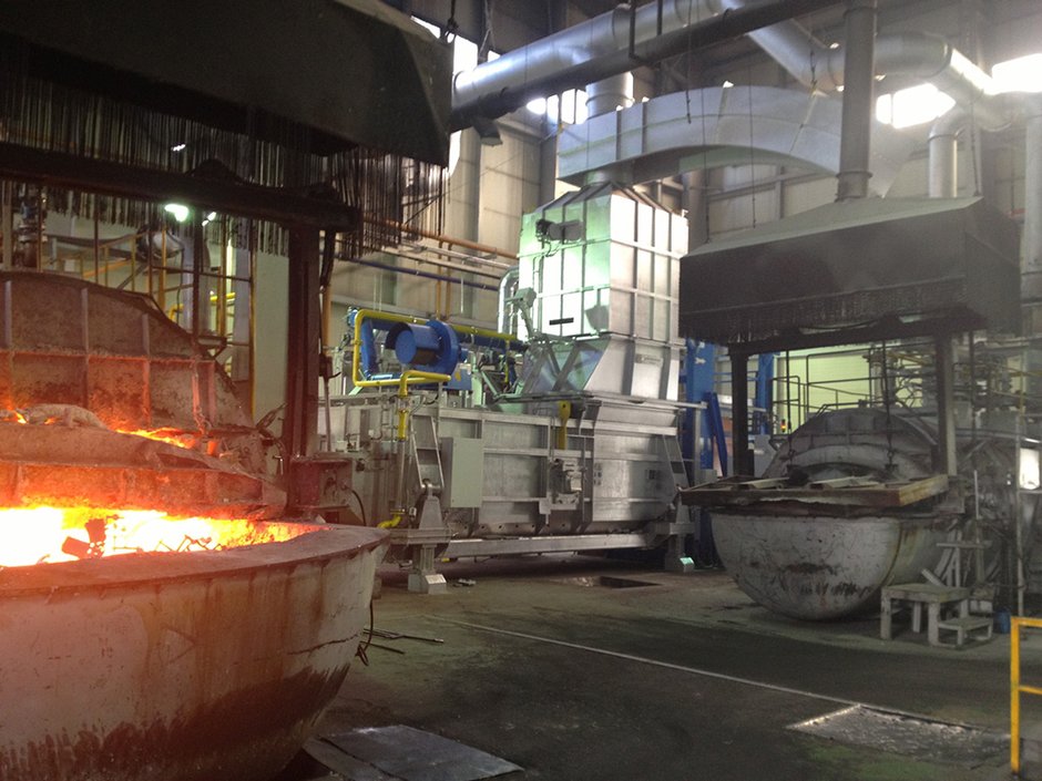 [Translate to Deutsch:] Modernization with foresight in the foundry “Inzi Amt”: the StrikoMelter installed reduces the energy consumption from more than 120 m3 of natural gas per tonne of molten aluminium to less than 60 m3.