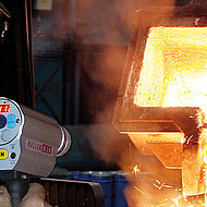 Precise non-contact temperature measurement of liquid iron and steel thanks to a novel CSD pyrometer