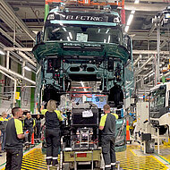 Break-through: Volvo Trucks starts series production of heavy electric trucks