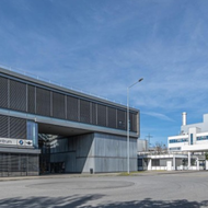 BMW Group Werk Landshut veröffentlicht Umwelterklärung 2024: Fortschritte in Energieeffizienz und Ressourcenschonung.