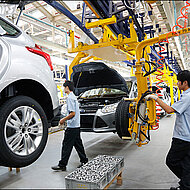 CN - Ford to invest $1.8 billion in China research