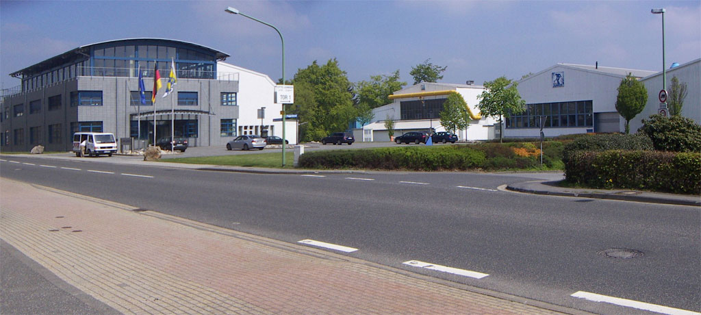 Conversion from zinc pots to aluminium-silicon coating