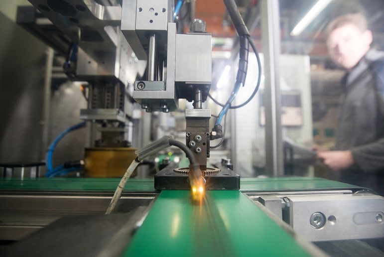 GKN Powder Metallurgy found a way to shine in lightweight technology, additive manufacturing, and electrification.